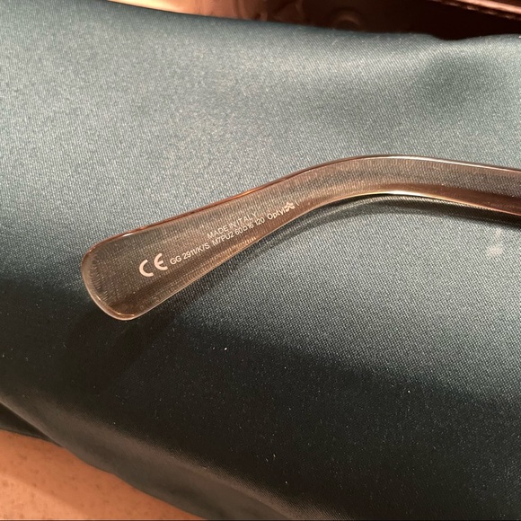 Gucci Sunglass - Picture 8 of 10